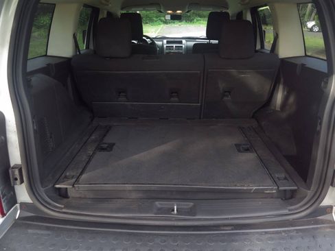 Used 2009 Dodge Nitro SE AWD/4WD image 10