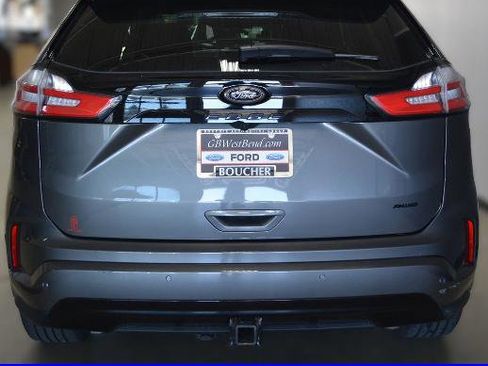 Certified 2023 Ford Edge SE w/ Black Appearance Package AWD/4WD image 5