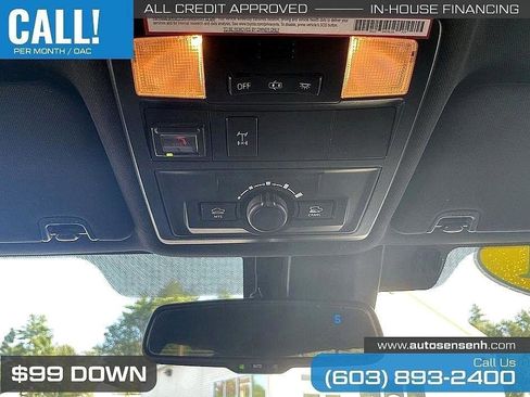 Used 2021 Toyota Tacoma TRD Off-Road w/ Technology Package AWD/4WD image 17