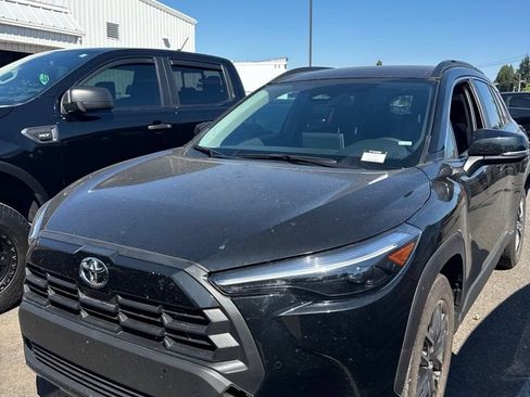 Certified 2026 Toyota Corolla Cross XLE AWD/4WD image 1