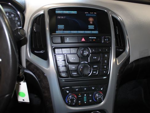 Used 2015 Buick Verano w/ Comfort Package FWD image 15