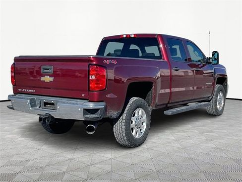 Used 2015 Chevrolet Silverado 2500 LT w/ LT Convenience Package image 6