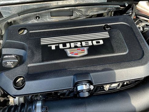 Used 2023 Cadillac XT4 Premium Luxury image 36