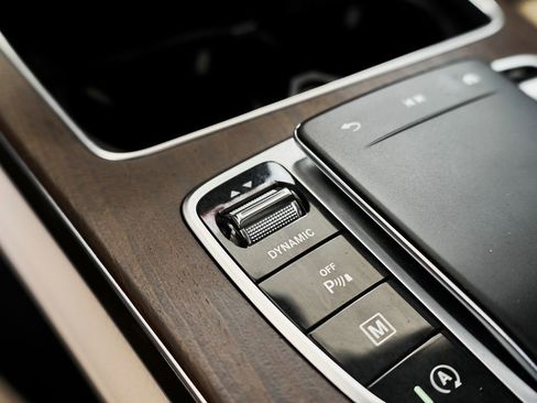 Used 2022 Mercedes-Benz GLC 300 w/ Premium Package Lite image 30