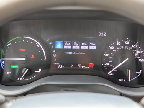 Used 2026 Toyota Sienna LE FWD image 14