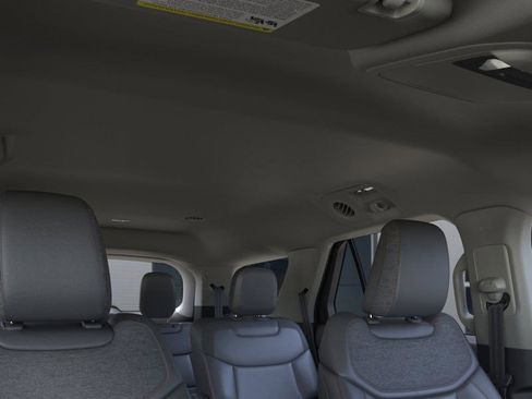 New 2025 Ford Explorer Active w/ Active Comfort Package image 25