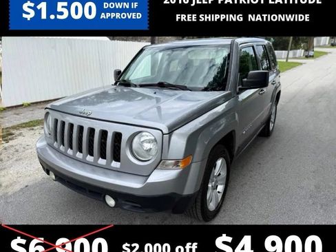 Used 2016 Jeep Patriot Latitude image 2