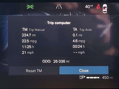 Used 2025 Volvo V60 B5 Cross Country Plus image 15