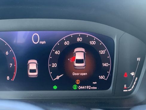 Used 2023 Honda Accord EX image 9