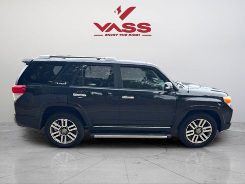 Used 2011 Toyota 4Runner Limited AWD/4WD image 6