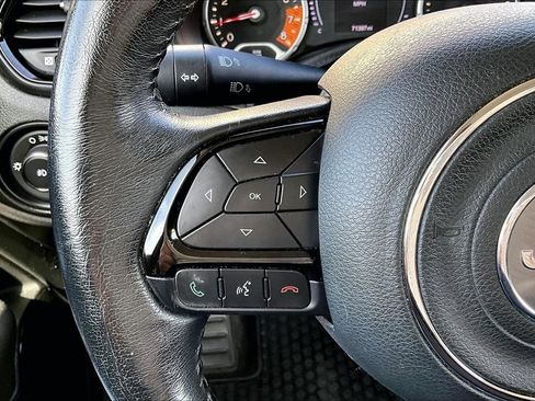 Used 2019 Jeep Renegade Altitude w/ Quick Order Package 2XM image 13