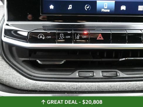 Used 2025 Jeep Compass Latitude image 22