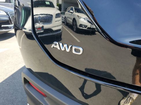 Used 2025 Honda Pilot Elite image 8