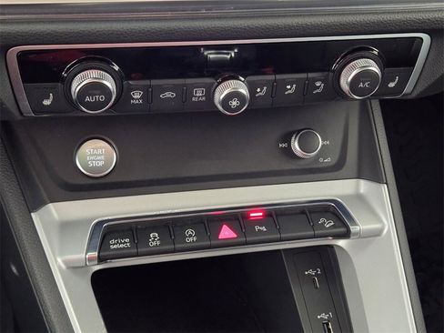 Used 2020 Audi Q3 2.0T Premium w/ Convenience Package image 24