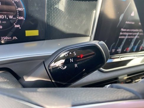 New 2026 Volkswagen Tiguan SE image 31