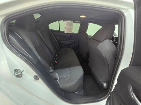 Used 2022 Toyota Corolla SE w/ SE Premium Package FWD image 18