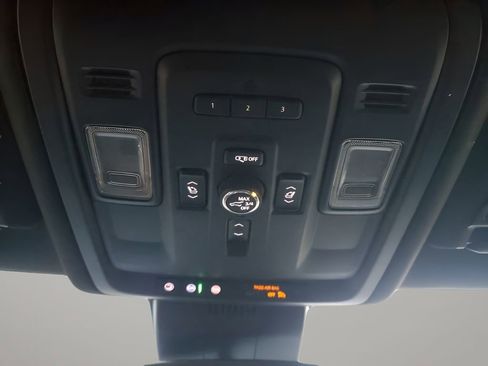 Used 2023 GMC Yukon Denali image 41