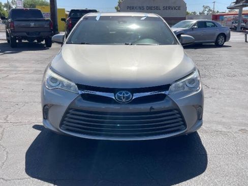 Used 2017 Toyota Camry XLE w/ Moonroof Package FWD image 8