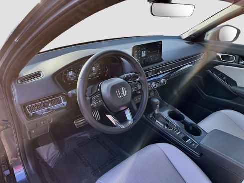 Used 2025 Honda Civic Sport Touring image 9