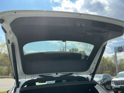 New 2026 Volkswagen Tiguan SEL R-Line AWD/4WD image 14
