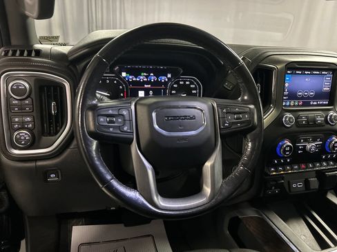 Used 2020 GMC Sierra 1500 Denali w/ Denali Ultimate Package AWD/4WD image 13