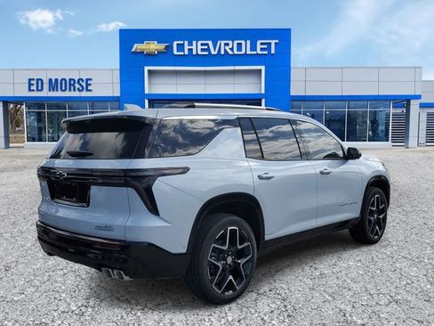 New 2026 Chevrolet Traverse High Country image 3