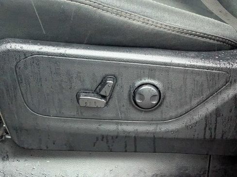 Used 2025 RAM 1500 Big Horn AWD/4WD image 19