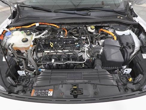 Certified 2020 Ford Escape SE Sport image 30