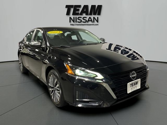 Certified 2024 Nissan Altima 2.5 SV AWD/4WD image 1