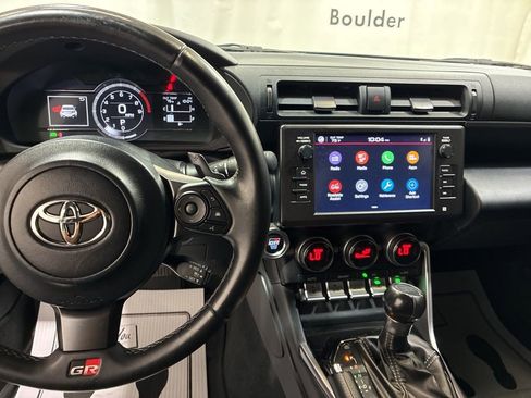 Used 2023 Toyota GR86 w/ ALL Weather Mat Package (TMS) image 22