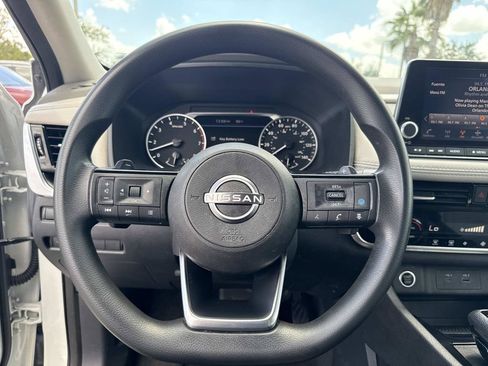 Certified 2023 Nissan Rogue SV FWD image 27