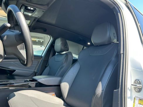 Used 2023 Volkswagen ID.4 Pro S Plus AWD/4WD image 14