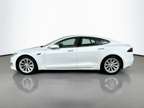 Used 2017 Tesla Model S 75 RWD image 9