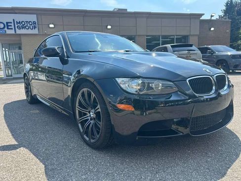 Used 2011 BMW M3 Convertible RWD image 3