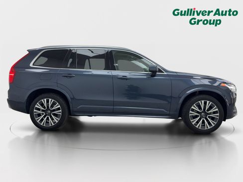 Used 2022 Volvo XC90 T5 Momentum w/ Climate Package FWD image 10