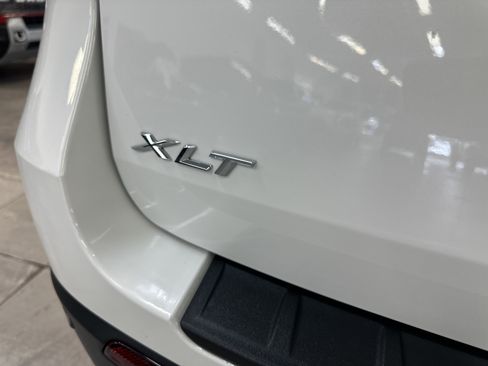 Used 2023 Ford Explorer XLT w/ Equipment Group 202A image 10