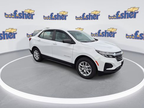 Certified 2024 Chevrolet Equinox LS FWD image 3