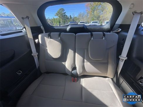 Used 2022 Ford Explorer XLT image 23