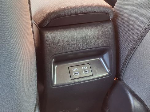Used 2024 Toyota Corolla LE FWD image 12