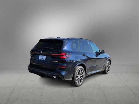 New 2026 BMW X5 xDrive40i w/ M Sport Package AWD/4WD image 8