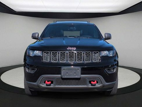 Used 2017 Jeep Grand Cherokee Trailhawk AWD/4WD image 3