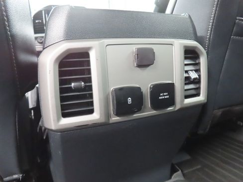 Used 2022 Ford F350 Lariat w/ Black Appearance Package AWD/4WD image 14