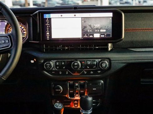 New 2026 Jeep Wrangler Unlimited Rubicon image 15