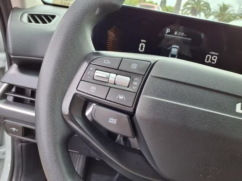Used 2025 Kia K4 FWD image 17