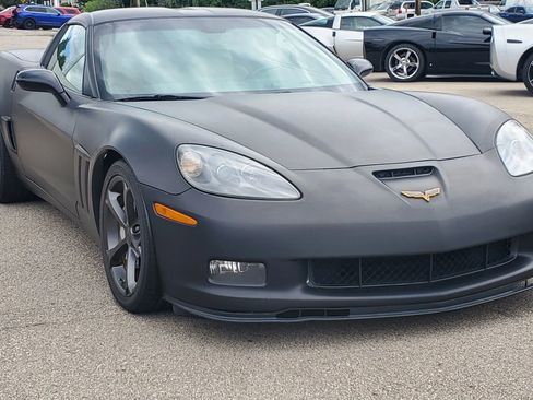 Used 2012 Chevrolet Corvette Grand Sport w/ 3LT Preferred Equipment Group image 2