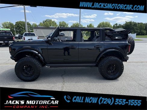 Used 2025 Ford Bronco Outer Banks AWD/4WD image 17