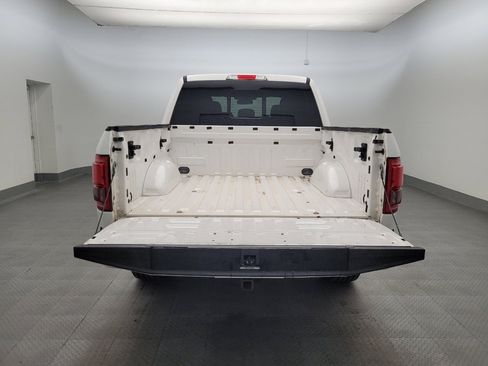 Used 2015 Ford F150 Platinum w/ Equipment Group 701A Luxury AWD/4WD image 29