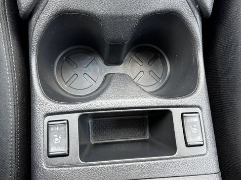 Used 2017 Nissan Rogue AWD image 23