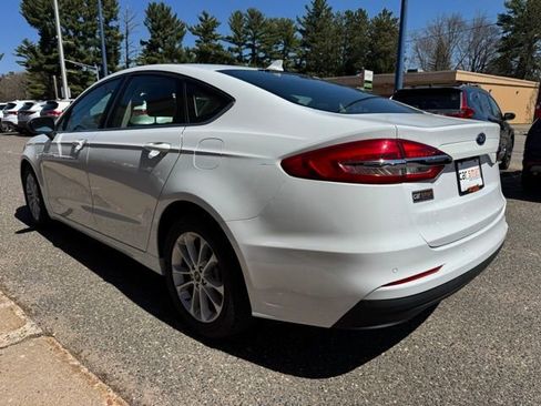 Used 2020 Ford Fusion SE FWD image 5