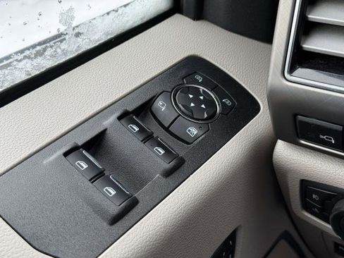 Used 2019 Ford F150 Limited w/ Trailer Tow Package image 17